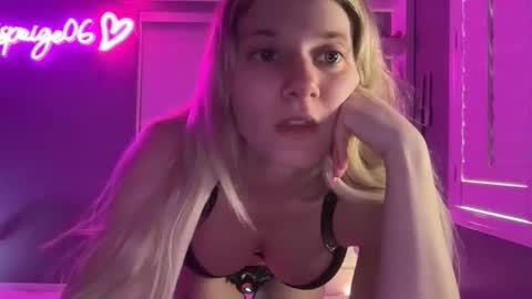 alexispaige06 online show from 02/10/26, 05:17