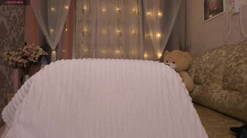 Amely online show from 12/11/24, 01:15