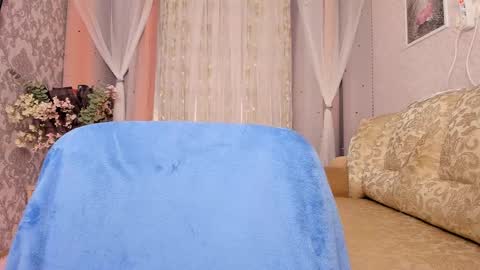 Amely online show from 02/13/25, 01:19
