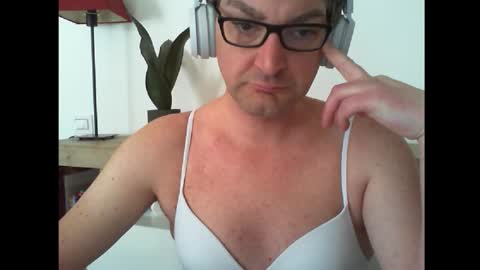 Alexia online show from 02/09/26, 11:14