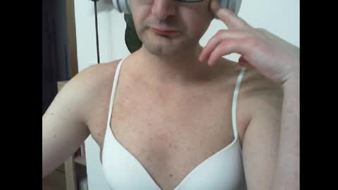 Alexia online show from 02/16/26, 08:38