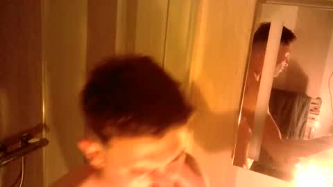 Snapshot of alexlive1 chatting on 09/25/25, 10:57 alexlive1 online show from 09/25/25, 10:57