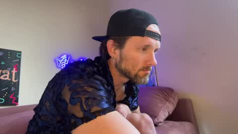 Snapshot of alexmanndickerson chatting on 05/08/26, 05:40 Alex Mann online show from 05/08/26, 05:40
