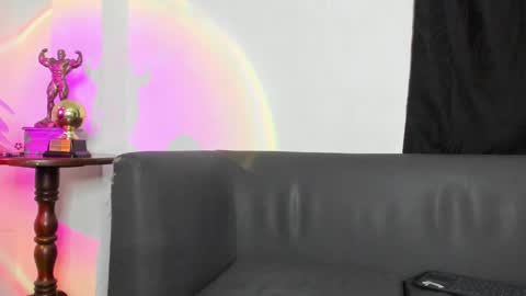 ALEX ROYCE  online show from 05/16/26, 09:39