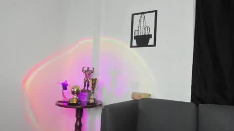 ALEX ROYCE  online show from 05/21/26, 12:50