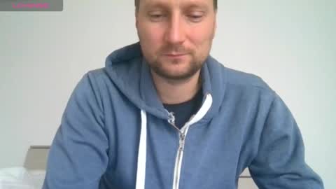 Alex online show from 10/21/25, 06:36