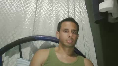 Snapshot of alextico1 chatting on 11/04/25, 05:17 Alex online show from 11/04/25, 05:17