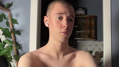 Alex online show from 12/10/24, 07:54