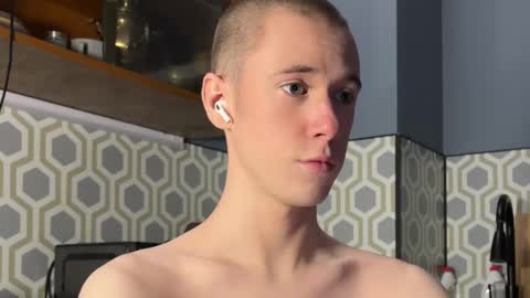 Alex online show from 12/12/24, 09:04