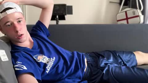 Alex online show from 10/02/25, 05:25