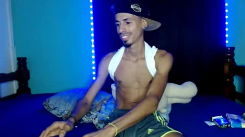 Snapshot of alexx_1214 chatting on 10/17/25, 03:10 Alexx online show from 10/17/25, 03:10