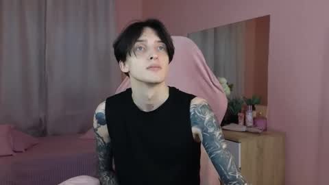 Alex online show from 11/04/25, 12:04