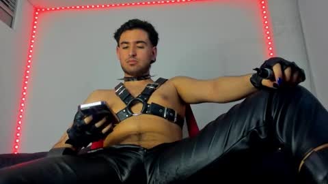 Snapshot of alexxx_savage chatting on 12/22/25, 01:57 Alexander online show from 12/22/25, 01:57