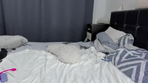 Snapshot of alexysxo chatting on 10/29/25, 10:00 Alexis online show from 10/29/25, 10:00