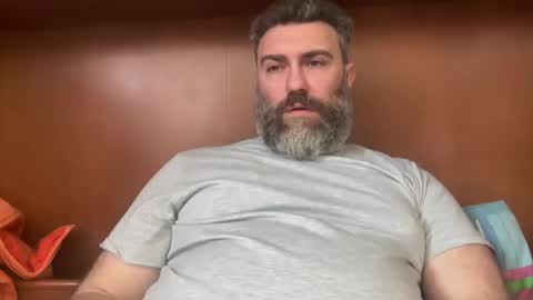 Snapshot of alfali chatting on 01/18/25, 01:40 alfali online show from 01/18/25, 01:40