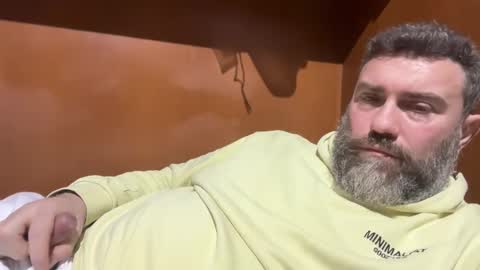 Snapshot of alfali chatting on 02/22/25, 06:08 alfali online show from 02/22/25, 06:08