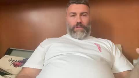 Snapshot of alfali chatting on 10/12/25, 11:20 alfali online show from 10/12/25, 11:20