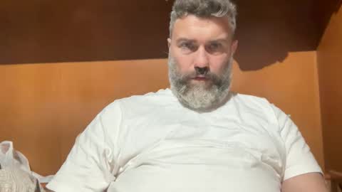 Snapshot of alfali chatting on 10/21/25, 04:51 alfali online show from 10/21/25, 04:51