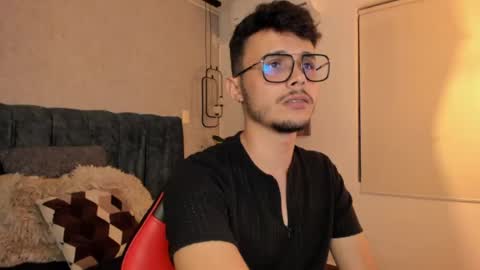 Snapshot of alhan_twink chatting on 07/12/26, 04:14 ALHAN online show from 07/12/26, 04:14