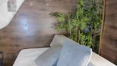 Snapshot of ali_miko_ chatting on 01/08/26, 11:34 Ali online show from 01/08/26, 11:34