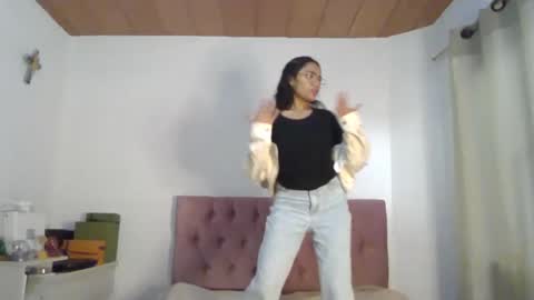 Alia  online show from 02/11/25, 03:51