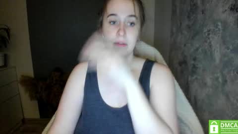 aliaa_ online show from 12/11/24, 05:10