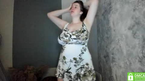 Snapshot of aliaa_ chatting on 06/05/26, 04:30 aliaa_ online show from 06/05/26, 04:30