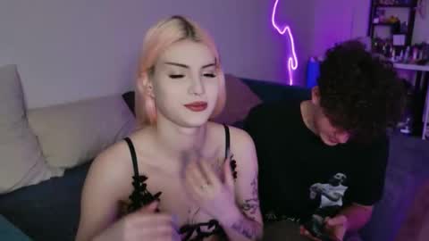 alice and james online show from 09/19/25, 06:08