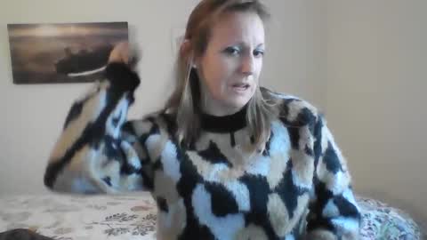 Alice online show from 01/07/25, 08:24