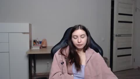 Alice online show from 03/02/25, 01:58