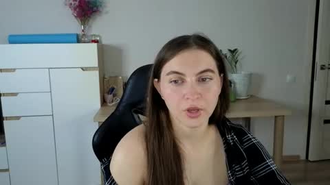 Alice online show from 09/10/25, 10:04