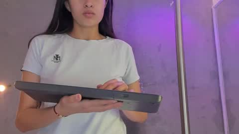 Alice Susan online show from 04/15/26, 07:54