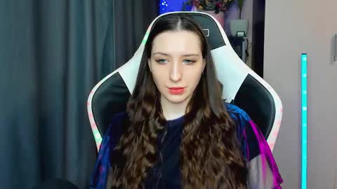 Snapshot of alice_bailey chatting on 09/19/25, 03:34 Alice online show from 09/19/25, 03:34