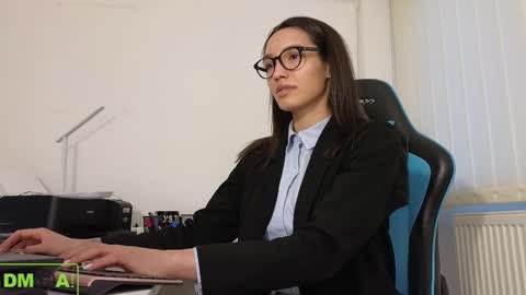 A R Y A  T I A online show from 03/02/25, 04:21