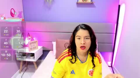 alice_brookss_ online show from 07/04/26, 01:06