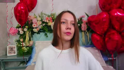 Snapshot of alice_charmy chatting on 02/09/26, 05:28 Alice in Wonderland online show from 02/09/26, 05:28