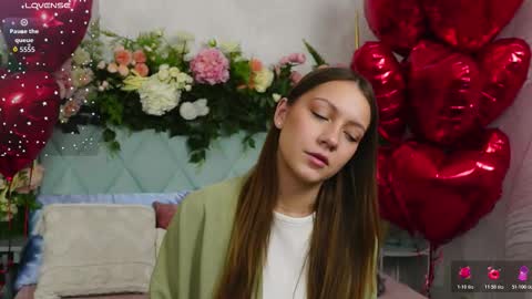 Snapshot of alice_charmy chatting on 02/14/26, 05:21 Alice in Wonderland online show from 02/14/26, 05:21