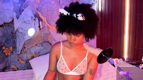 Mey online show from 09/26/25, 09:41