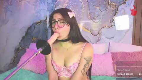 Snapshot of alice_cute77 chatting on 05/08/26, 08:25 Mey online show from 05/08/26, 08:25