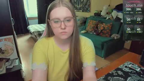 Alice 3 online show from 05/11/26, 02:45