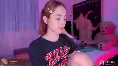 Snapshot of alice_guerin chatting on 09/26/25, 04:49 Alice online show from 09/26/25, 04:49