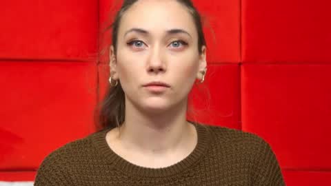 Snapshot of alice_munro chatting on 01/11/25, 09:36 AliceMunro online show from 01/11/25, 09:36