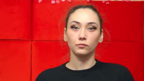 Snapshot of alice_munro chatting on 01/14/25, 08:04 AliceMunro online show from 01/14/25, 08:04