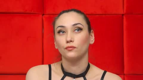 Snapshot of alice_munro chatting on 01/22/25, 04:23 AliceMunro online show from 01/22/25, 04:23