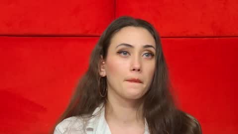 Snapshot of alice_munro chatting on 01/23/25, 10:33 AliceMunro online show from 01/23/25, 10:33