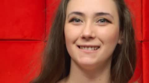 Snapshot of alice_munro chatting on 02/05/25, 09:40 AliceMunro online show from 02/05/25, 09:40