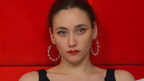 Snapshot of alice_munro chatting on 02/08/25, 01:54 AliceMunro online show from 02/08/25, 01:54