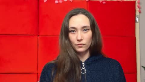 Snapshot of alice_munro chatting on 02/09/25, 10:43 AliceMunro online show from 02/09/25, 10:43