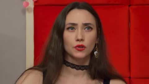 Snapshot of alice_munro chatting on 02/18/25, 10:58 AliceMunro online show from 02/18/25, 10:58