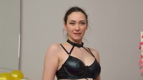 Snapshot of alice_munro chatting on 02/22/25, 09:26 AliceMunro online show from 02/22/25, 09:26